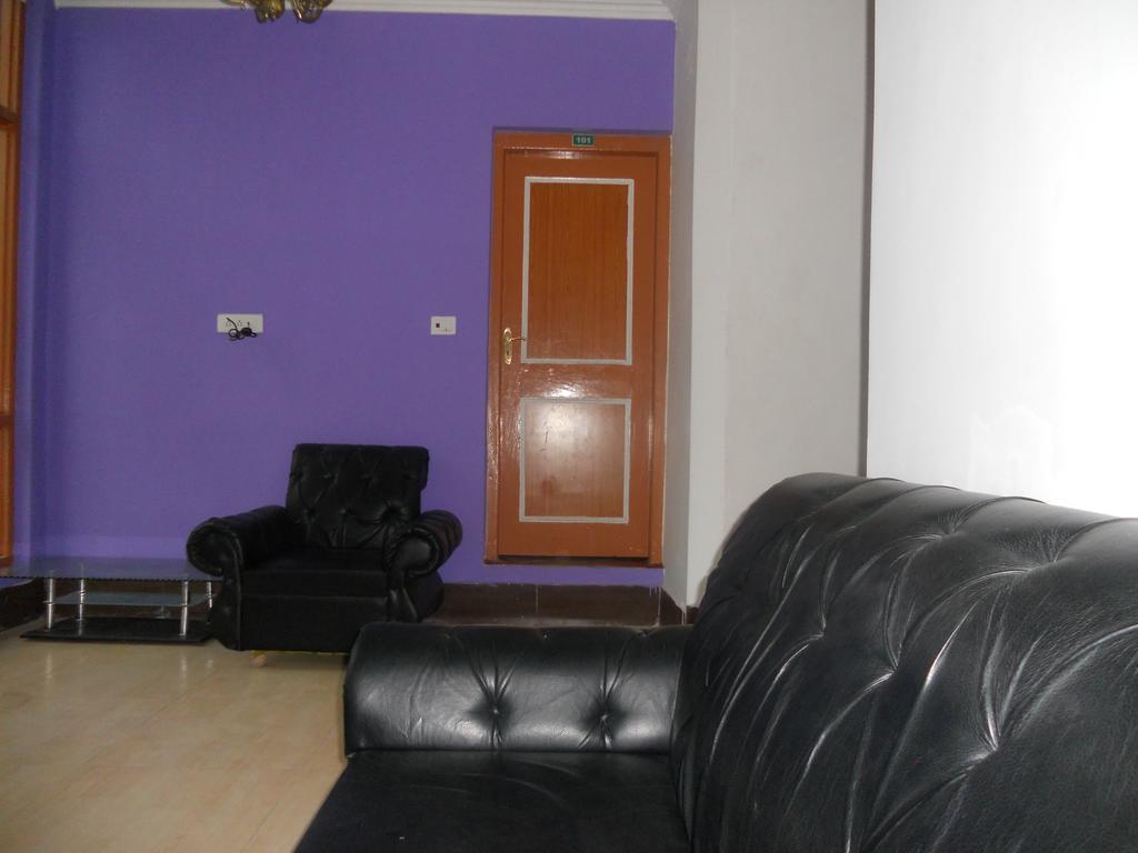 Hotel Royale Jannat Srīnagar Esterno foto