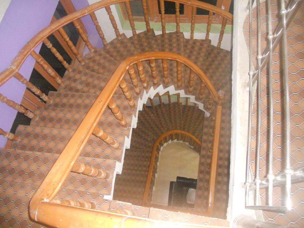 Hotel Royale Jannat Srīnagar Esterno foto